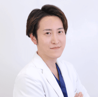 Supervising surgeon: Dr. Rei Takada
